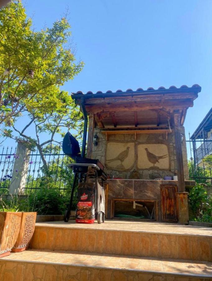 מלון Fazanovo Kyshta Za Gosti Raya מראה חיצוני תמונה